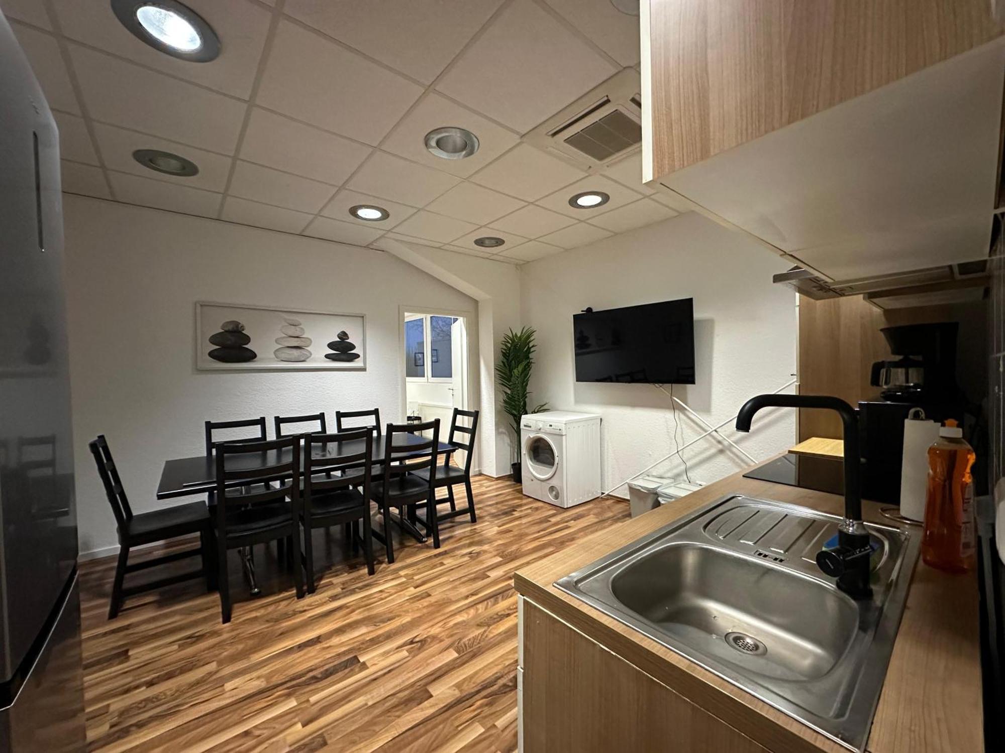 Suite4monteure I Kueche I Waschmaschine I Bis Zu 10 Personen Apartment *