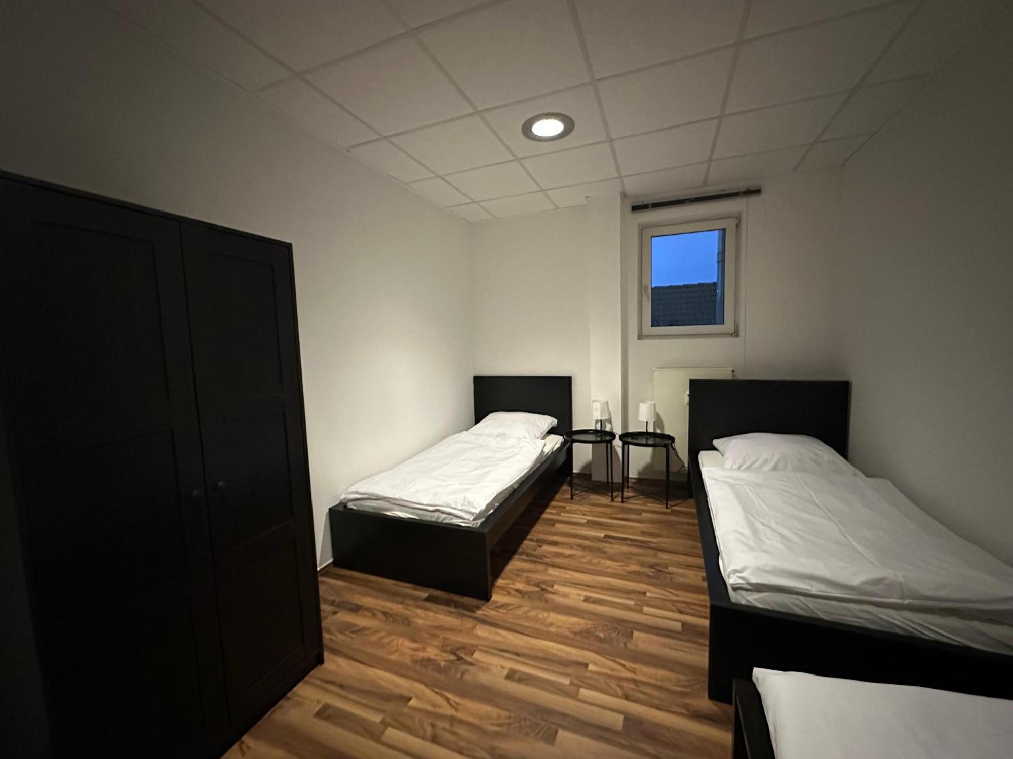 Suite4monteure I Kueche I Waschmaschine I Bis Zu 10 Personen * Wiesbaden